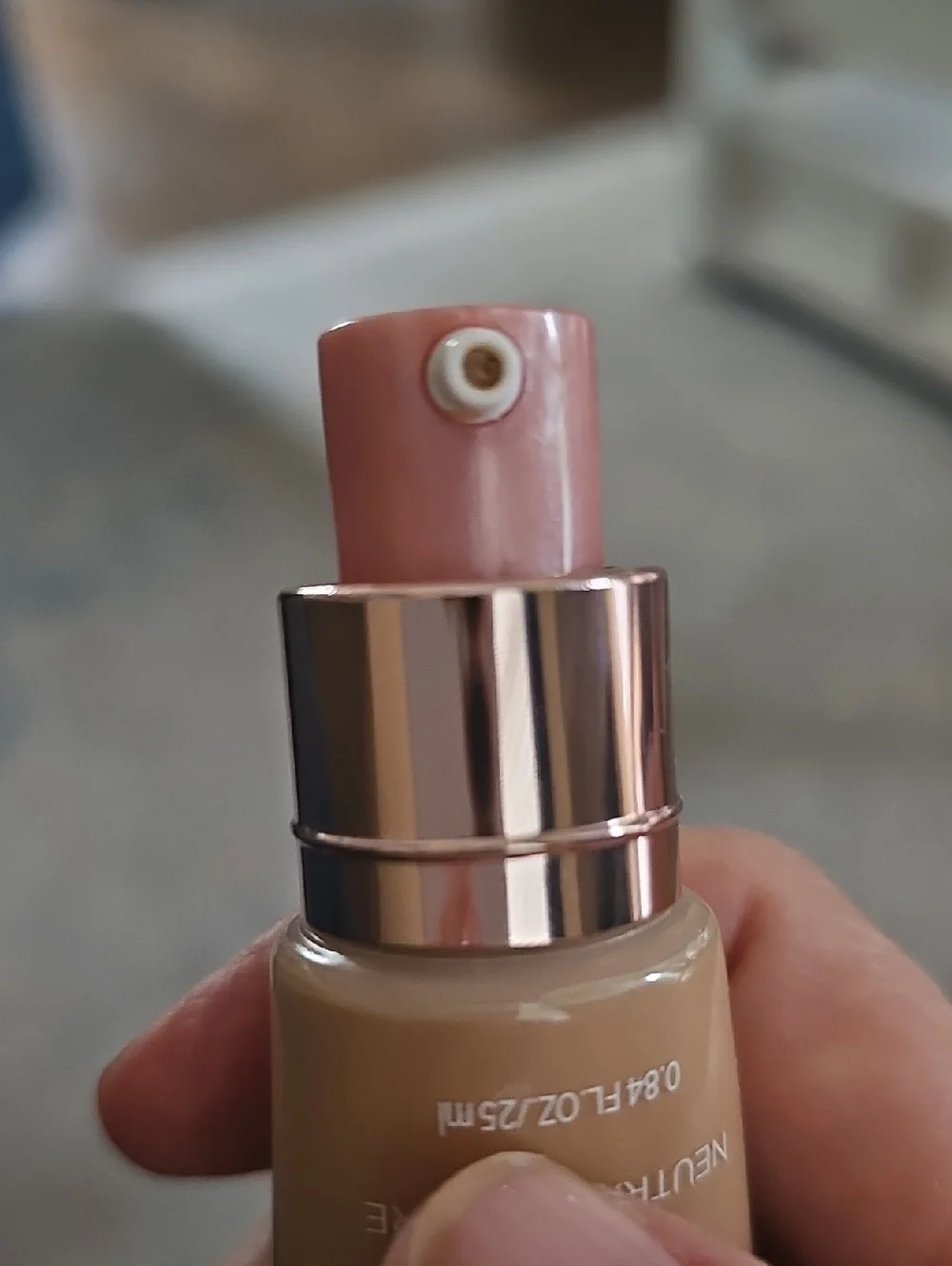 L'Oreal Lumi Le Glow Tint - Neutral 200